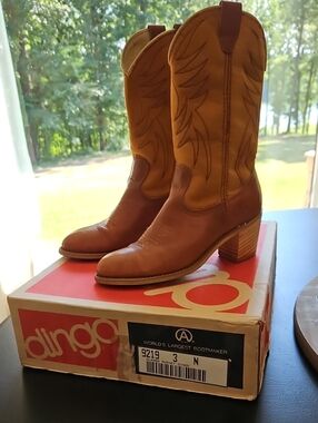 dingo VTG Women's Western Boots. Size 3 Message For More Details. Upper Altered